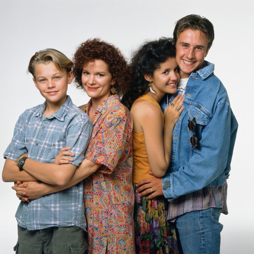 Arquette with (l-2r) Leonardo DiCaprio, Maryedith Burrell and Bess Meyer on the set of Parenthood in 1990 - NBC