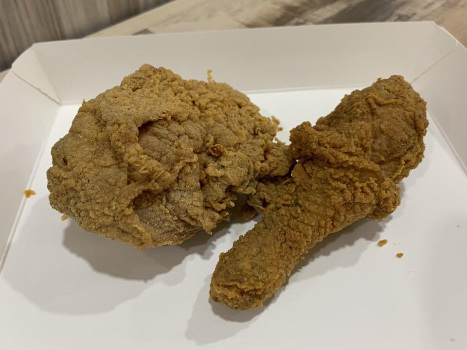 Marry Brown - 2 pieces of fried chicken
