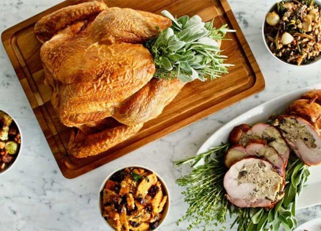 Roasting a turkey this Thanksgiving? Gobble up this $11 cult-fave