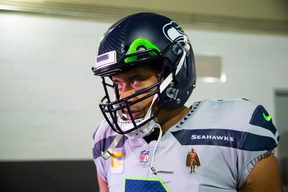 Seattle Seahawks quarterback Russell Wilson (3) prior to the game against the Arizona Cardinals at State Farm Stadium.