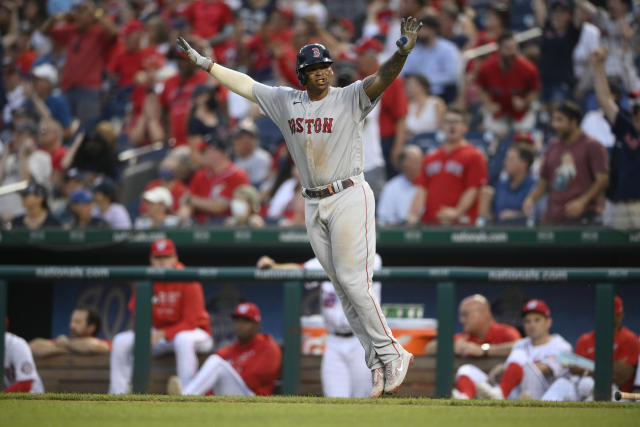 Story hits slam to lead Red Sox past Mariners 7-3