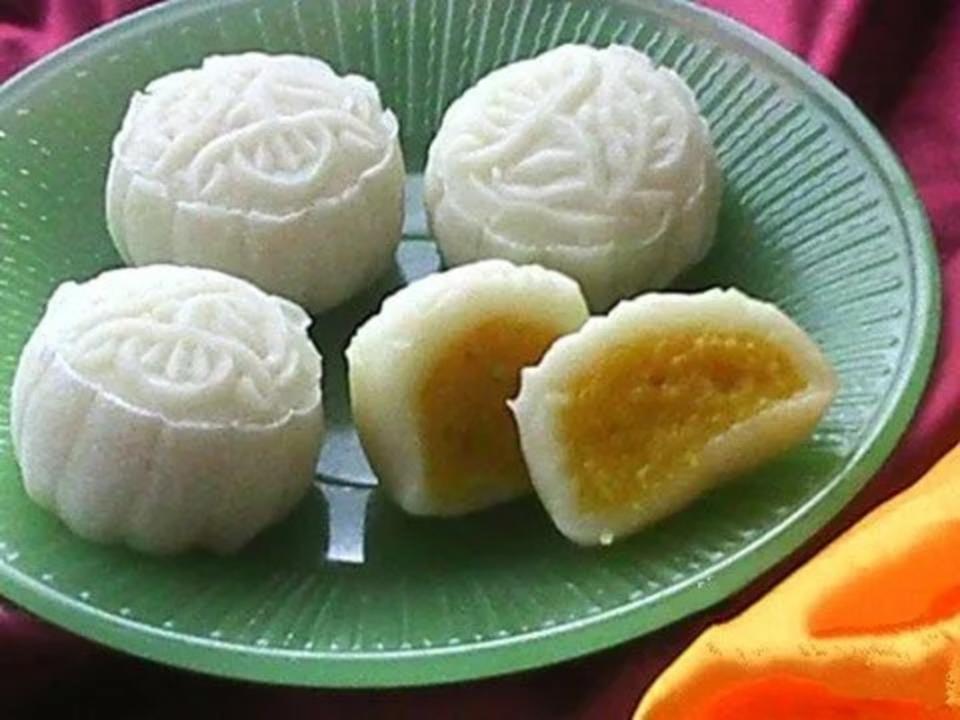 <p>Miss Chinese Food</p><p>A mooncake filled with fresh and sweetened mango pulp! Quite unbeatable!</p><p><strong>Get the recipe here: <a href="https://misschinesefood.com/mango-coconut-snowy-mooncake/" rel="nofollow noopener" target="_blank" data-ylk="slk:Mango Coconut Snowskin Mooncake;elm:context_link;itc:0;sec:content-canvas" class="link ">Mango Coconut Snowskin Mooncake</a></strong></p>