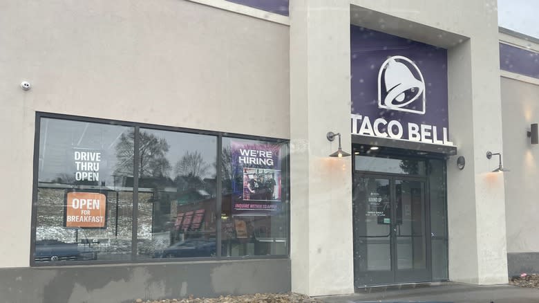 Front of Taco Bell