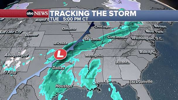 PHOTO: On Monday morning, 7am ET, snow will still be falling in the Rockies as the system from the west coast continues its trek east. (ABC News)