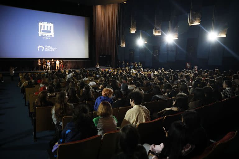 La Fiesta del Cine es una iniciativa de las salas privadas de todo el país que cuenta con el apoyo del Instituto Nacional de Cine y Artes Audiovisuales (INCAA), entre otros organismos oficiales