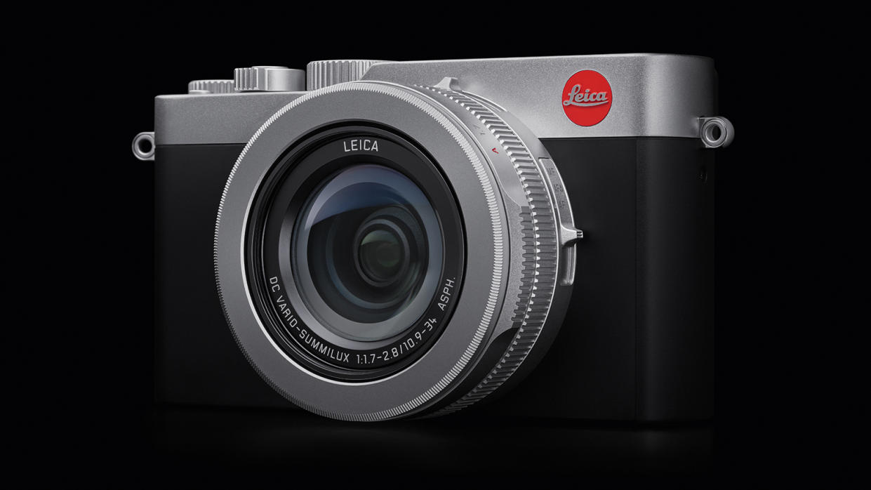  The Leica D-Lux 7 camera on a black background. 