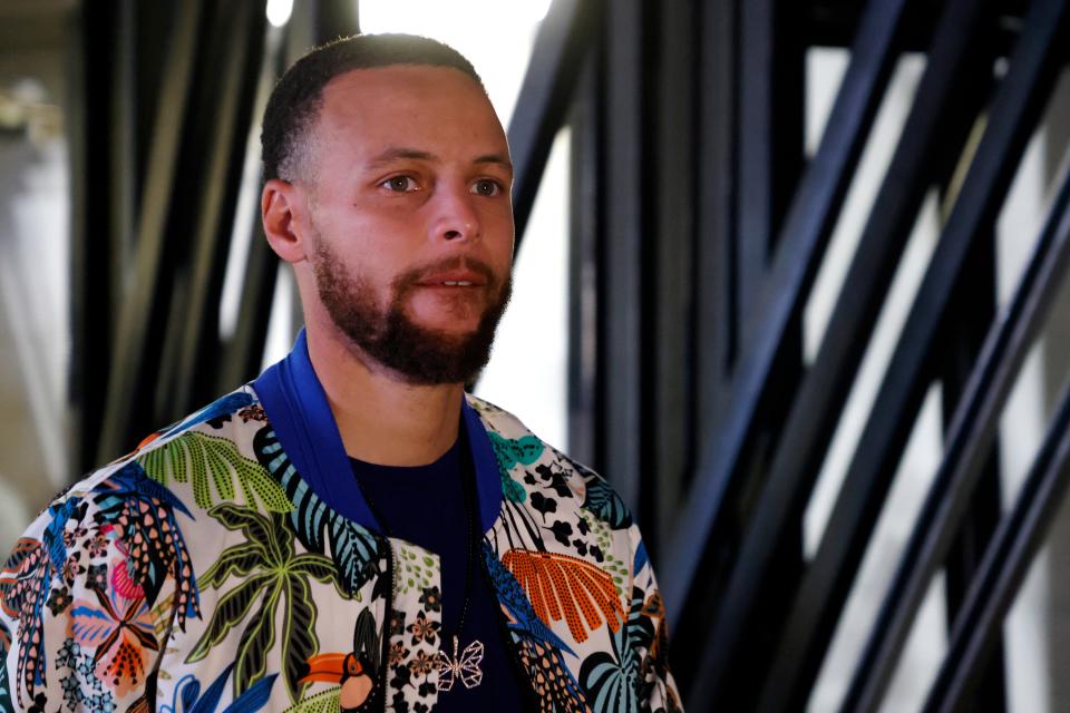 Golden State's Stephen Curry arrives prior to a playoff game at Dallas on May 24.