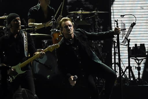 U2 can be Irish - Rock legend Bono has given the Ireland squad a talk about what it means to be Irish ahead of their Six Nations clash with England