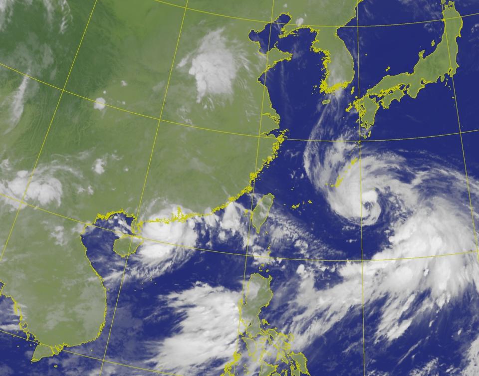 氣象局長鄭明典表示，烟花颱風將會偏西行，民眾要開始準備防災。   圖：中央氣象局／提供