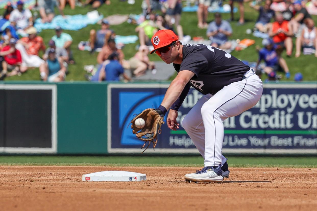 Detroit Tigers second baseman Colt Keith (33) fields a ball during the third inning against the New York Mets at Publix Field at Joker Marchant Stadium on Thursday, March 21, 2024, in Lakeland, Florida.