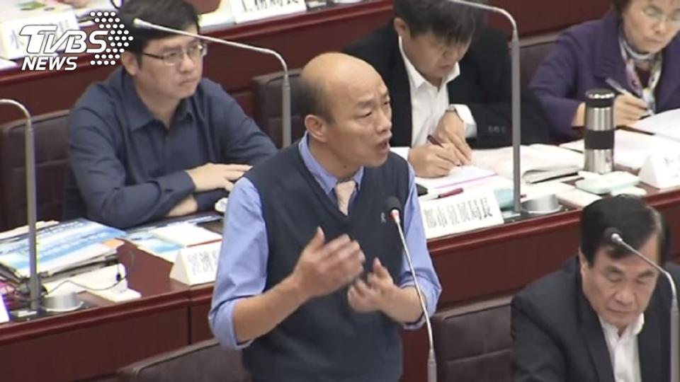 韓國瑜17日首次以高雄市長的身分，到市議會進行施政報告及備詢。圖／TVBS