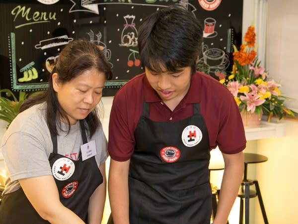 【親子成長】媽媽陪你們走過艱難的日子-杰仔編