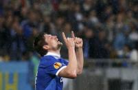 Dnipro Dnipropetrovsk's Yevhen Seleznyov celebrates after scoring a goal against Napoli during their Europa League semi-final second leg soccer match at the Olympic stadium in Kiev, Ukraine, May 14, 2015. REUTERS/Valentyn Ogirenko TPX IMAGES OF THE DAY