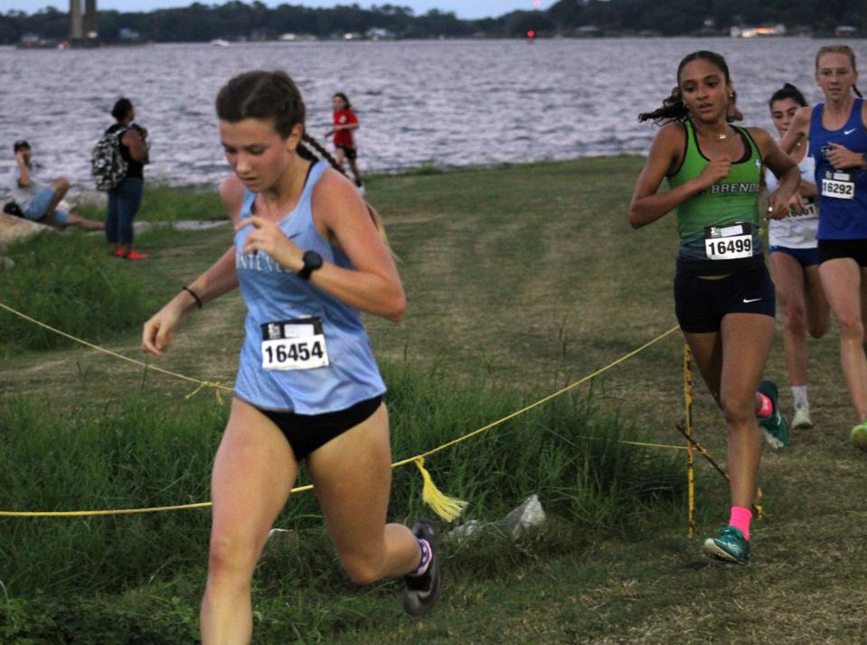 Ponte Vedra's Lindy White runs during the Katie Caples Invitational.