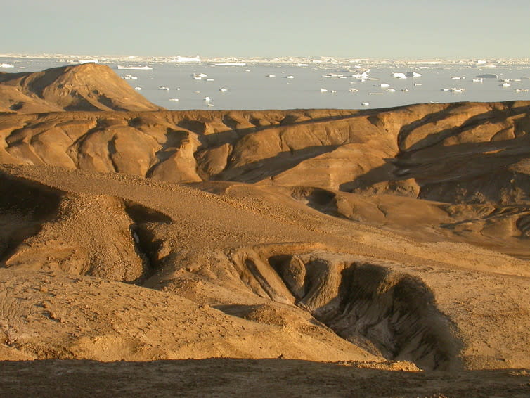 <span class="caption">Cretaceous rocks on Seymour Island.</span> <span class="attribution"><span class="source">Vanessa Bowman, BAS</span></span>