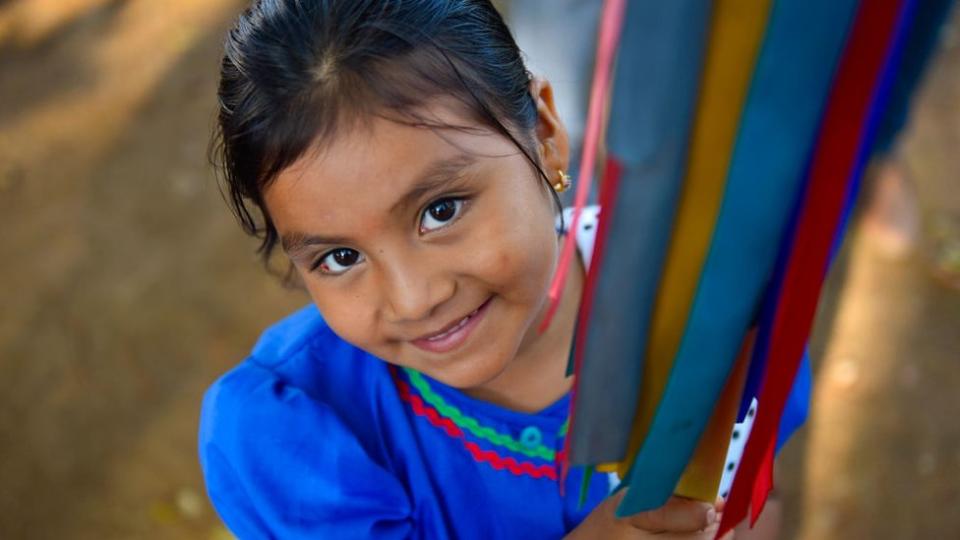 Niña en El Salvador