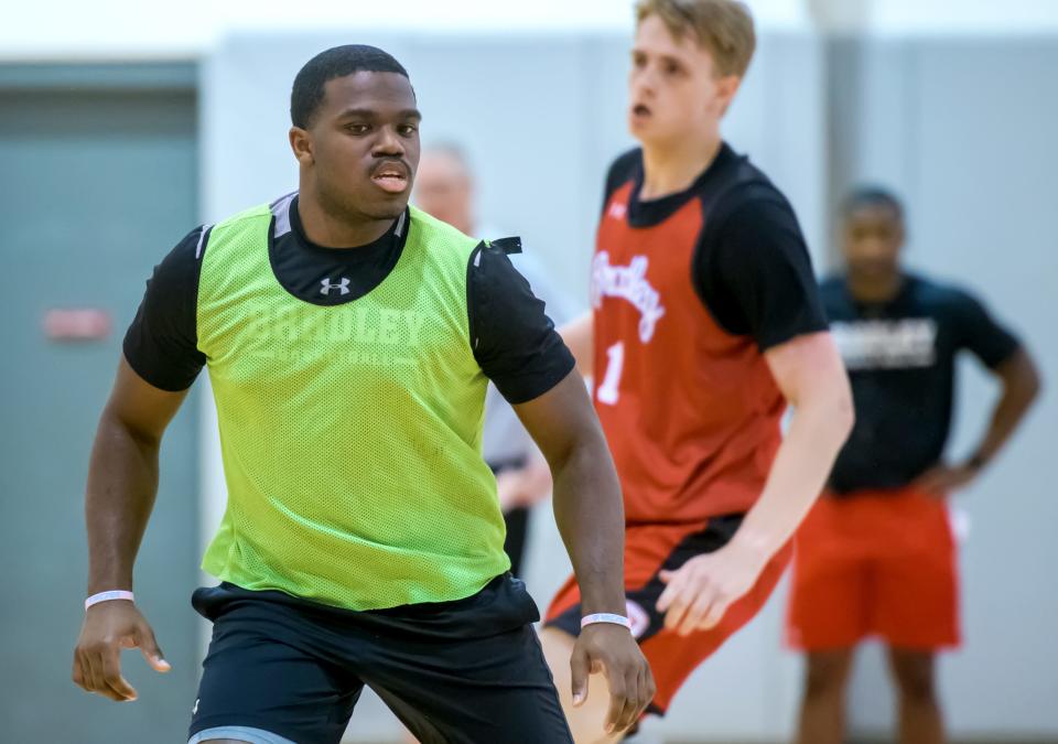 Former Bradley star point guard Darrell Brown sets an example for the Braves as he works out with the team in practice Monday, Oct. 2, 2023 at Renaissance Coliseum in Peoria.