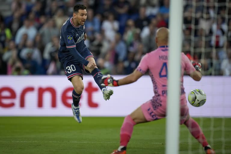 Lionel Messi hizo apenas 11 goles en su primera temporada en PSG