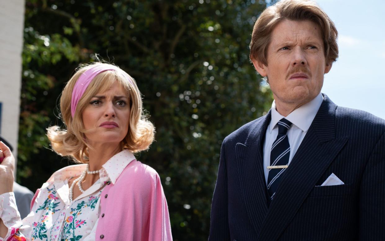 Morgana Robinson and Julian Rhind-Tutt join the cast - ITV