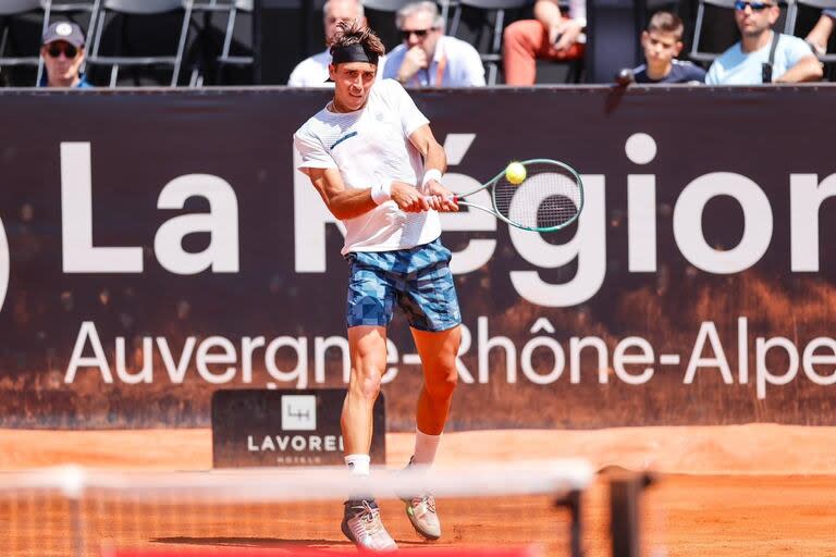 Tomás Etcheverry no pudo con Mpetshi Perricard y cayó en la final de Lyon