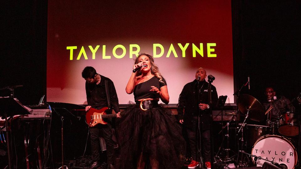 Taylor Dayne