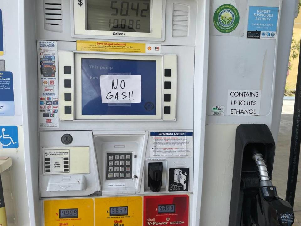 A familiar site: a “No gas!” notation taped to a pump at a Shell gasoline station at 2501 NW 42nd Ave. in Miami.