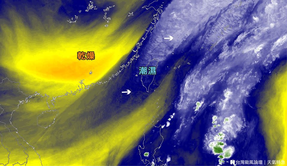 乾空氣正努力推進中，即將抵達台灣海峽。（擷取自臉書粉專「台灣颱風論壇｜天氣特急」）