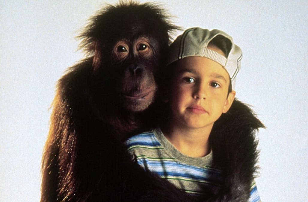 ERIC LLYOYD & ORANGUTAN DUNSTON CHECKS IN (1996)