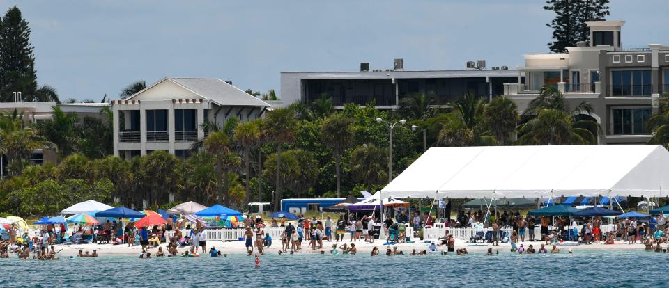 Thousands showed up to watch Sarasota's Powerboat & AquaX Races presented by Powerboat P1 and Visit Sarasota County at Lido Beach last year.