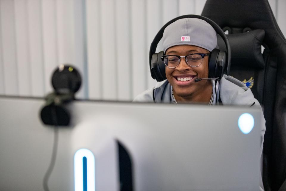 Tyler Hawkins, a member of the Tallahassee Community College e-sports team, plays Call of Duty Vanguard to kick start the season Monday, Oct. 3, 2022.