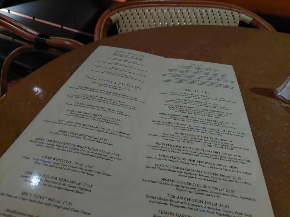 A photo of contents of the Cheesecake Factory's Skinnylicious menu