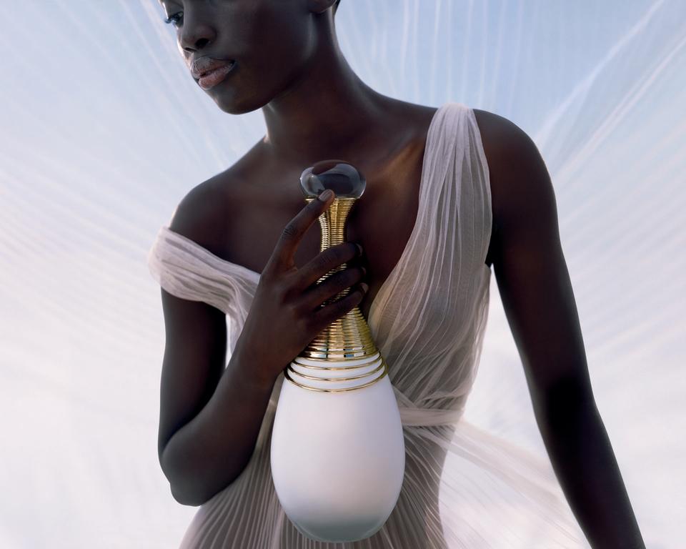 Dior Launches Their Innovative J’Adore Parfum D’Eau