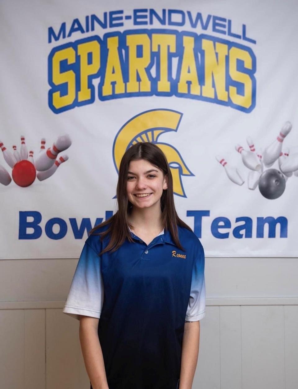 Reonna Smithgall of the Maine-Endwell girls bowling team.