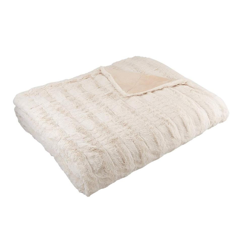 Pinzon Faux Fur Throw Blanket, $26