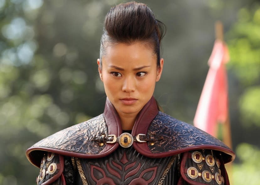 “Once Upon a Time” star Jamie Chung’s new hair is a fall fairy tale