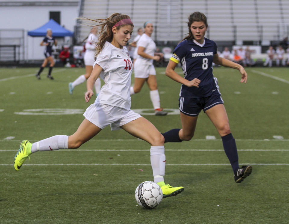 El fútbol es uno de los deportistas más populares entre las adolescentes estadounidenses. (Foto: Greg Eans / The Messenger-Inquirer / AP).