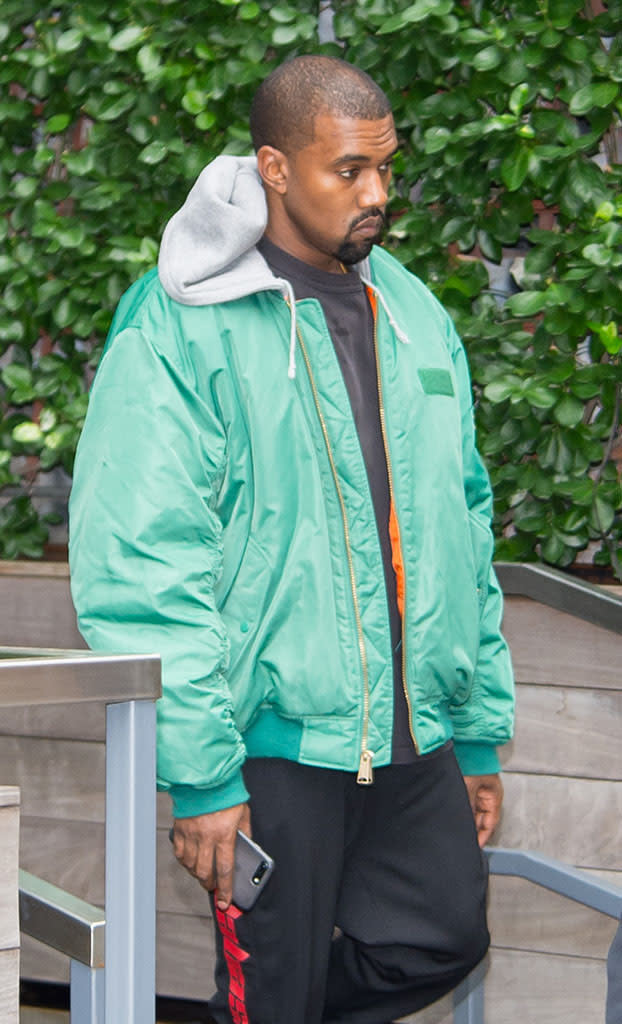 Kanye West Seen leaving his AirBNB in Tribeca, New York City on October 3, 2016 the morning after Kim Kardashian was robbed at gunpoint in Paris in Tribeca on October 3, 2016 in New York City. Pictured: Kanye West Ref: SPL1366947 031016 Picture by: TheStewartofNY/Splash News Splash News and Pictures Los Angeles:310-821-2666 New York:212-619-2666 London:870-934-2666 photodesk@splashnews.com
