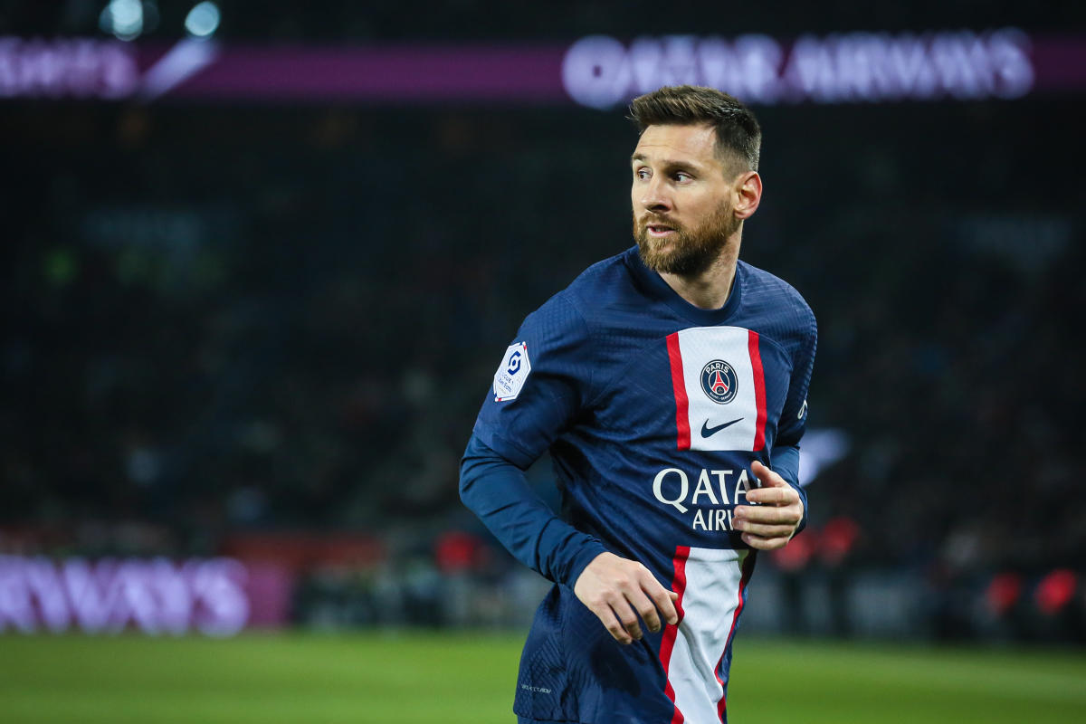 Lionel Messi offered €400m-a-year deal by Saudi club