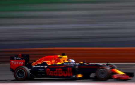 Formula One - F1 - Malaysia Grand Prix - Sepang, Malaysia- 2/10/16 Red Bull's Daniel Ricciardo of Australia in action during the race. REUTERS/Edgar Su