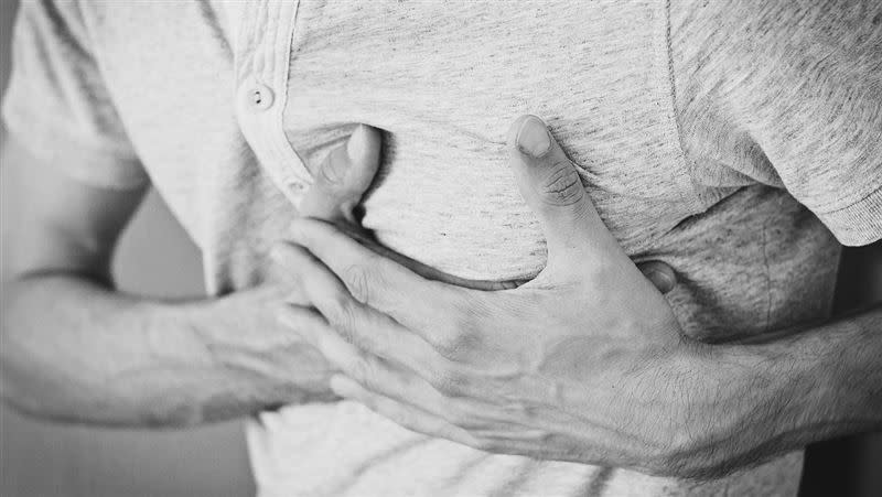 慢性發炎也會釀成心臟疾病、癌症、失智等嚴重問題，靠飲食改善最有效。（圖／翻攝自pixabay）
