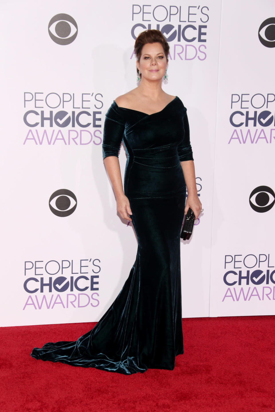 Marcia Gay Harden rocked a sultry velvet gown for the 2016 People’s Choice Awards