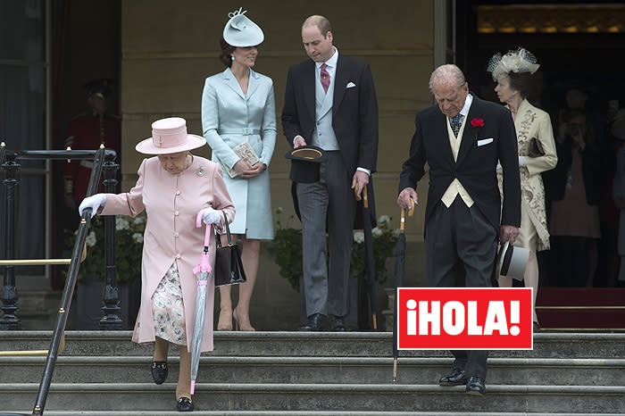 Los duques de Cambridge con la Reina y Felipe de Edimburgo