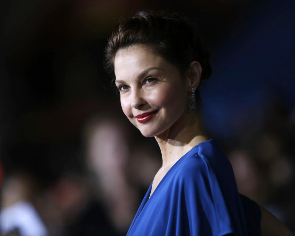 Ashley Judd <a href="https://www.nytimes.com/2017/10/05/us/harvey-weinstein-harassment-allegations.html" target="_blank">told the New York Times</a>&nbsp;that Harvey Weinstein&nbsp;invited her to his hotel room and asked her if&nbsp;he could give her a massage or if she wanted to watch him shower.&nbsp;<br /><br />She told the Times that she thought, &ldquo;How do I get out of the room as fast as possible without alienating Harvey Weinstein?&rdquo;&nbsp;