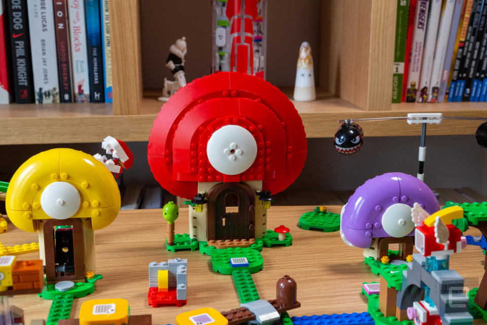 Lego Super Mario