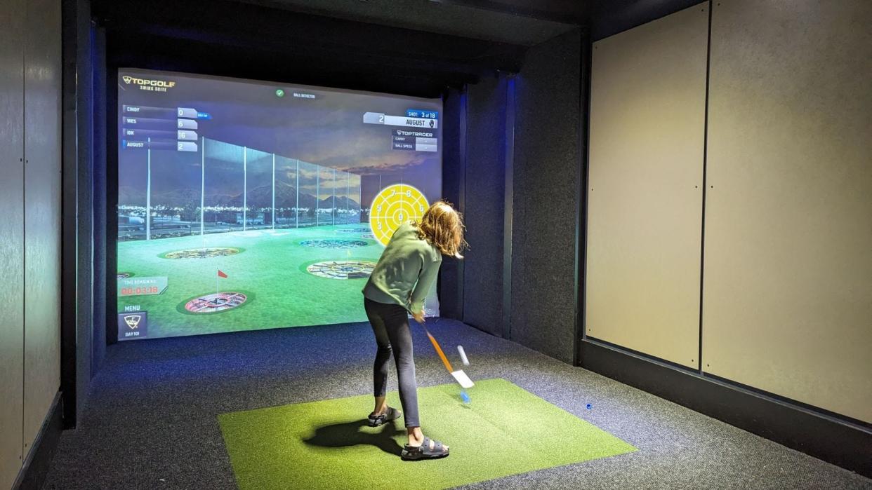 Golf simulator at Omni PGA Frisco Resort.