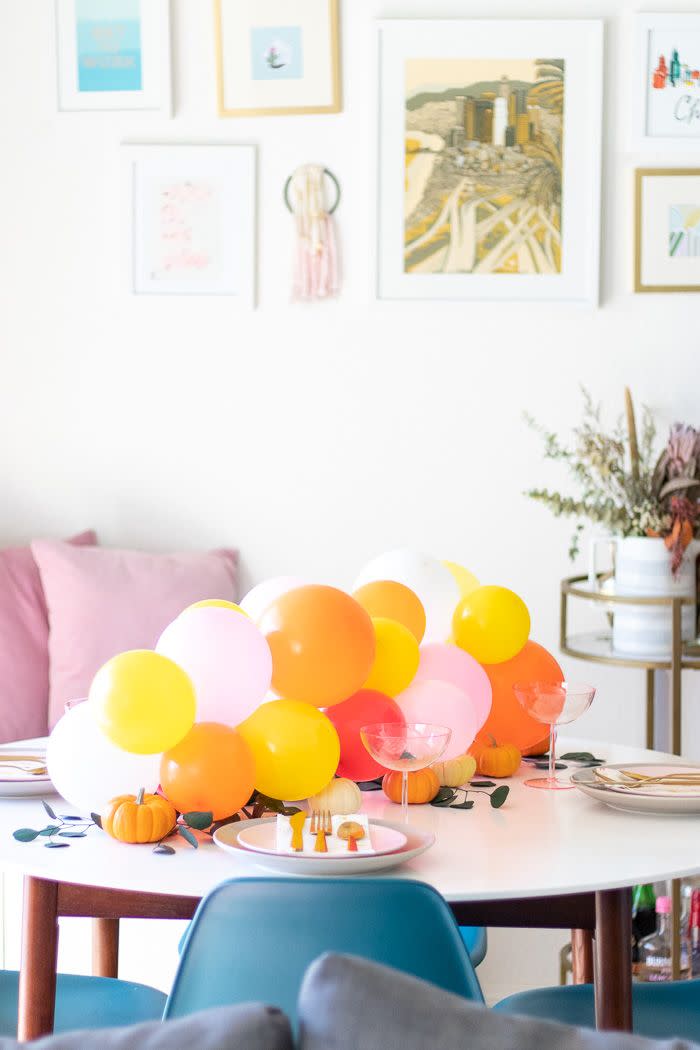 halloween centerpieces balloon pumpkin centerpiece