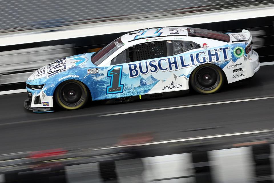 nascar cup series busch light clash at the coliseum qualifying