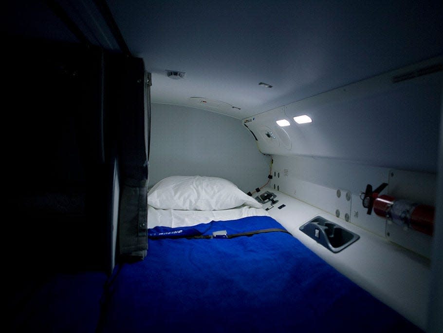 Crew rest area flight attendant bedroom