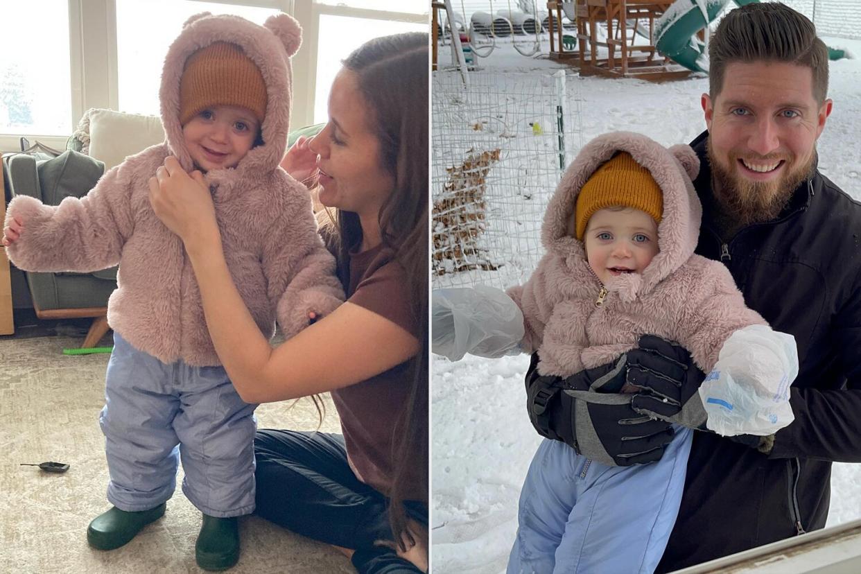 https://www.instagram.com/p/Cn2tCsApMNJ/ ben_seewald Verified Snow days in Arkansas don’t happen often, so we try to make the most of them! 1h; https://www.instagram.com/p/Cn2s3GirTKo/ jessaseewald's profile picture jessaseewald Verified Baby girl wanted to play in the snow, but I forgot to order her a pair of mittens for all two of the snow days we expect to get here in Arkansas this winter.�� So it was socks covered in bags for today. She had a blast, and her hands stayed warm and dry. Follow me for more mom hacks! Jk ���� lol! I remember doing this myself when I was a kid and I’d lost my gloves. Anyone else or just me? Fear not, I’ve already ordered a proper pair gloves from Amazon, and hopefully she’ll get another snow soon to try them out. ☺️���� #redneckwintergloves