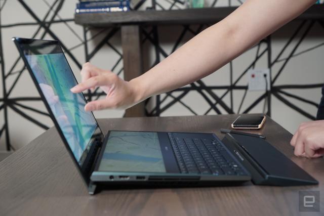 The Asus Zenbook Duo Will Make You the Weirdest Guy at Starbucks